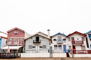 Maisons rayées de Costa Nova 1