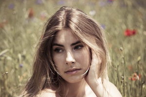 Au milieu des coquelicots CHEREAU Jean-Baptiste