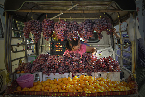 La petite marchandeCLERC Monique