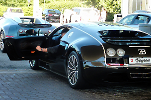 2 le pilote dune des Bugatti Veyron