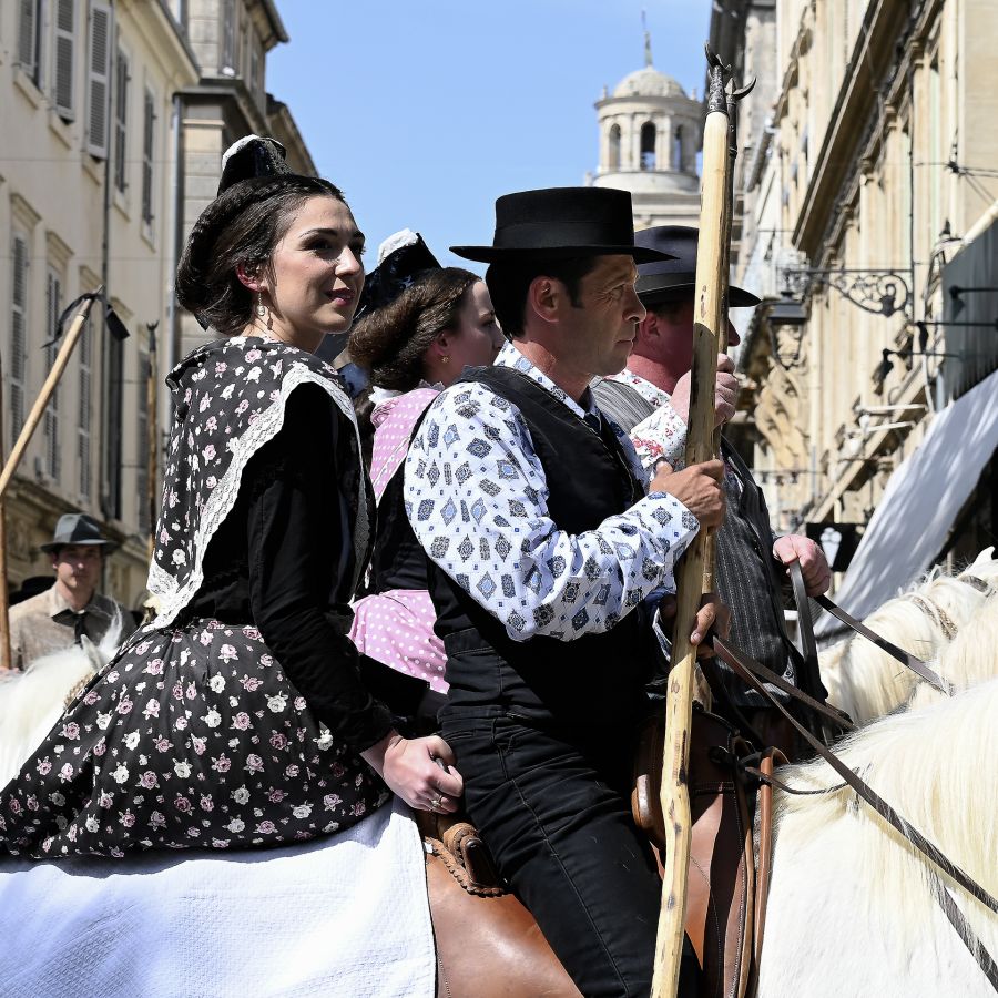 L'Arlésienne et son gardian