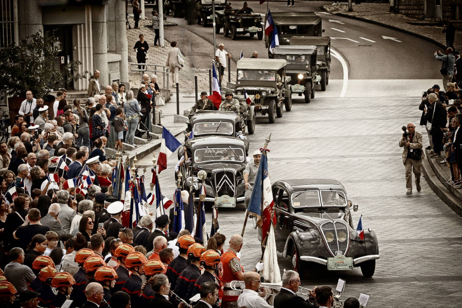 01 Colonne Historique