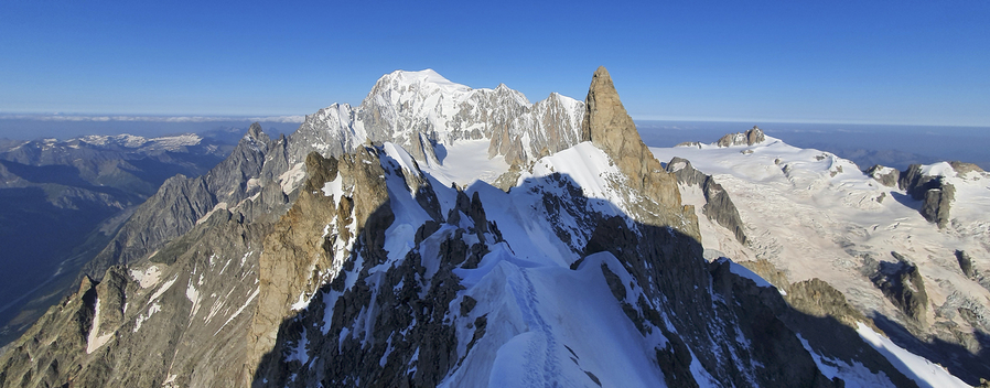 au-dela-de-4000_52004399464_o