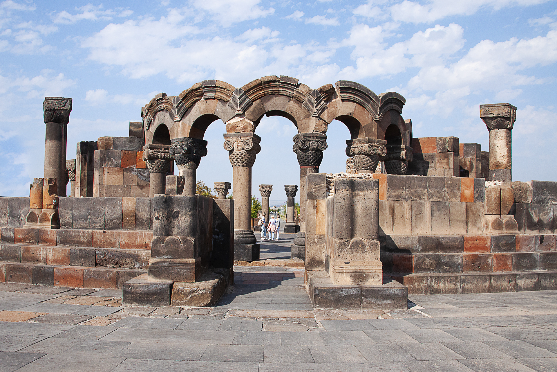 armnie-ruines-de-zvartnots_53066841687_o