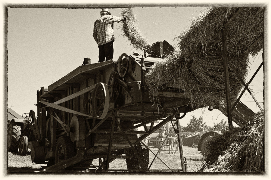 Nicole batteuse foins 1920